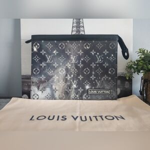 Louis Vuitton Limited Edition Monogram Galaxy Pochette MM w/Dustbag
